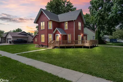 135 K Ave, Nevada, IA 50201