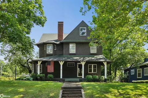 510 E Washington St, Mount Pleasant, IA 52641