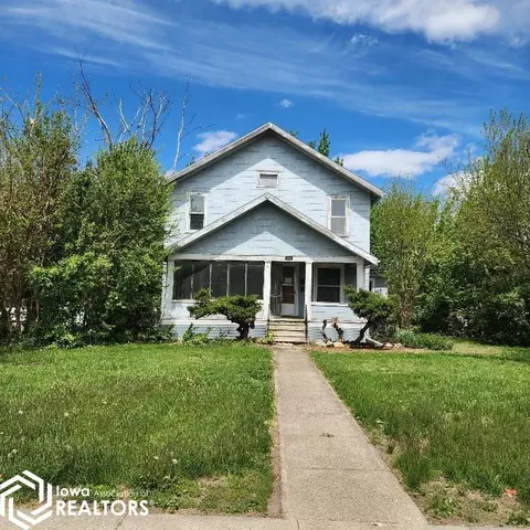 1701 Summit St, Marshalltown, IA 50158