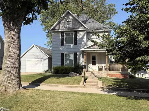 422 Ann St, Manning, IA 51455