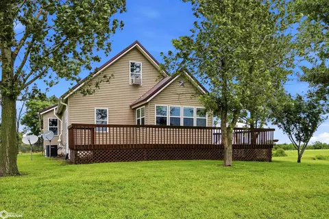 1369 260th St, Mount Pleasant, IA 52641