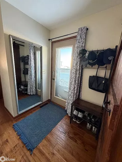Entry Way - 1182 Nettle Ave, Hampton, IA 50441 photo 2 of 2