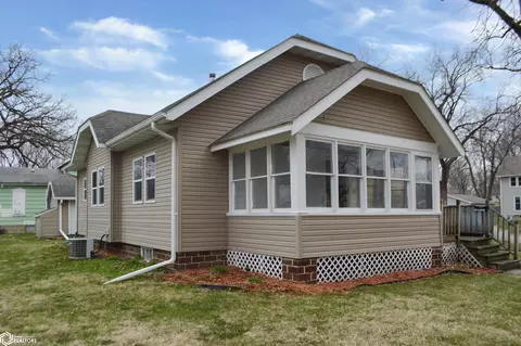 602 S Jones St, Algona, IA 50511