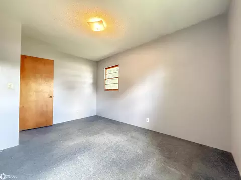 Bedroom - 20 Shar Denn Dr, Hampton, IA 50441 photo 3 of 7