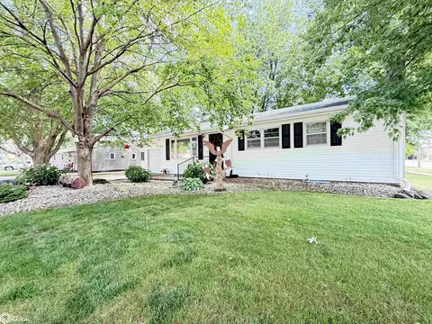 Exterior - 20 Shar Denn Dr, Hampton, IA 50441 photo 3 of 8