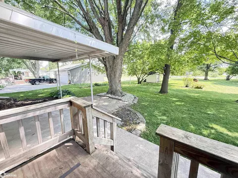 Exterior - 20 Shar Denn Dr, Hampton, IA 50441 photo 7 of 8