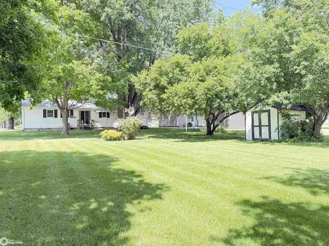 Exterior - 20 Shar Denn Dr, Hampton, IA 50441 photo 6 of 8