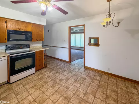 Kitchen - 1447 Timber Ave, Hansell, IA 50441 photo 2 of 4