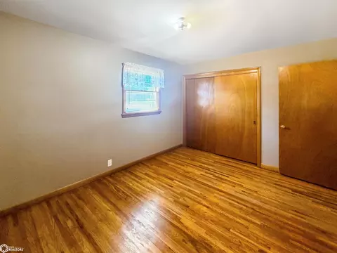 Bedroom - 1447 Timber Ave, Hansell, IA 50441 photo 4 of 5
