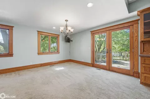 Dining - 563 S Maple St, Avoca, IA 51521 photo 1 of 1