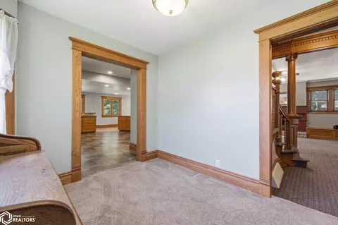 Entry Way - 563 S Maple St, Avoca, IA 51521 photo 3 of 10