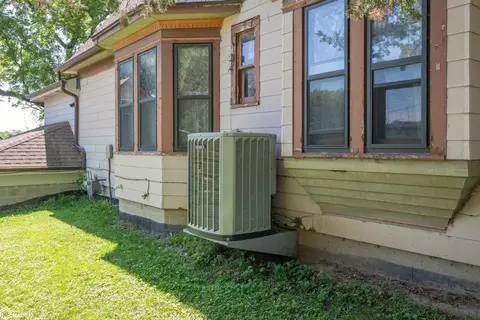 Exterior - 563 S Maple St, Avoca, IA 51521 photo 6 of 10