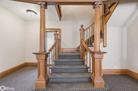 Entry Way - 563 S Maple St, Avoca, IA 51521 photo 5 of 10