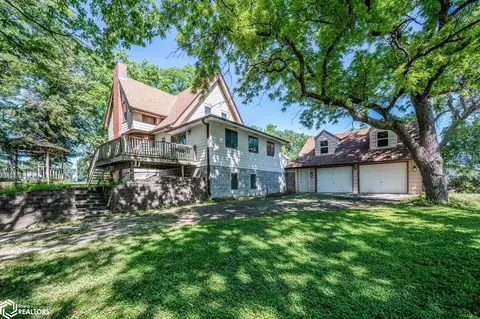 Exterior - 563 S Maple St, Avoca, IA 51521 photo 3 of 10