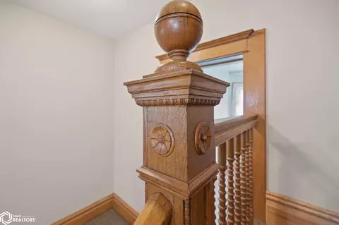 Entry Way - 563 S Maple St, Avoca, IA 51521 photo 6 of 10