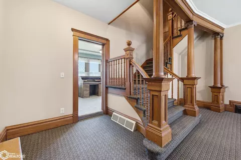 Entry Way - 563 S Maple St, Avoca, IA 51521 photo 2 of 10