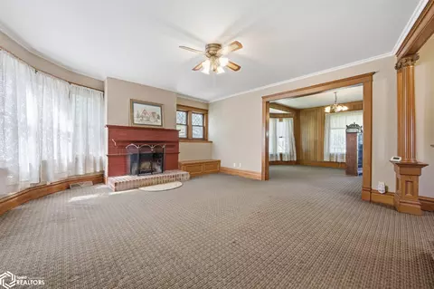 Living - 563 S Maple St, Avoca, IA 51521 photo 5 of 8