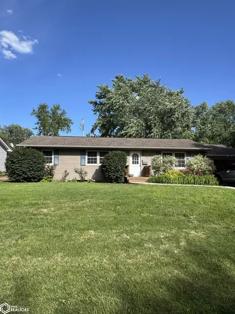 513 Livingston Ave, Creston, IA 50801