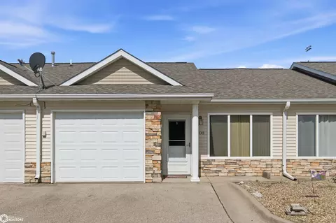 514 E Olive St #508, Marshalltown, IA 50158