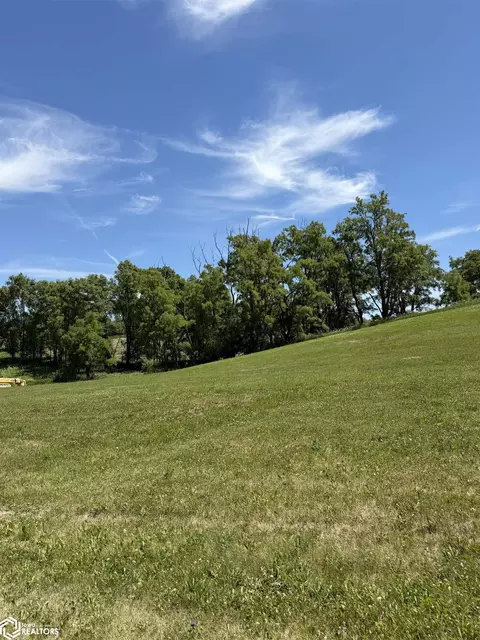1216 N 16th St, Denison, IA 51442