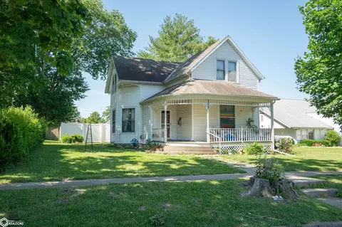 530 Crawford St, Warsaw, IL 62379