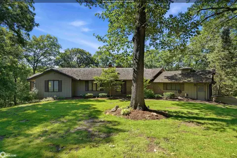 2006 Bittersweet Cir, Mount Pleasant, IA 52641