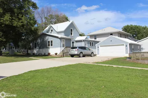 Exterior - 1005 State St, Garner, IA 50438 photo 3 of 4