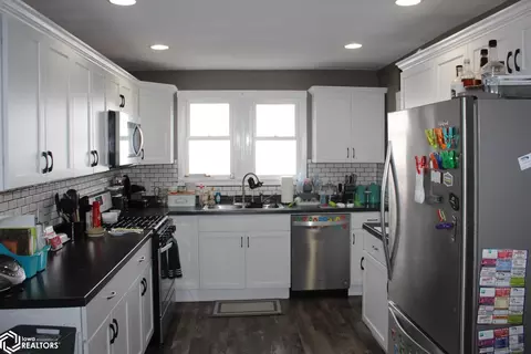Kitchen - 1005 State St, Garner, IA 50438 photo 3 of 3