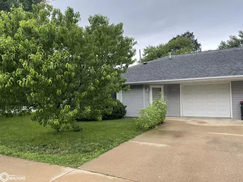 301 E Butternut Ln, Mount Pleasant, IA 52641