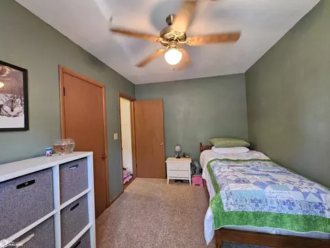 Bedroom - 1827 Crestview Dr, Carroll, IA 51401 photo 5 of 8