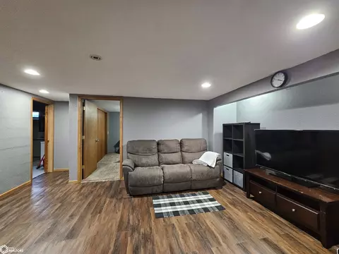 Other - 1827 Crestview Dr, Carroll, IA 51401 photo 2 of 4