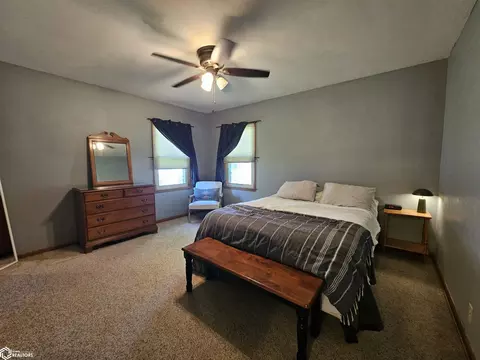 Bedroom - 1827 Crestview Dr, Carroll, IA 51401 photo 2 of 8