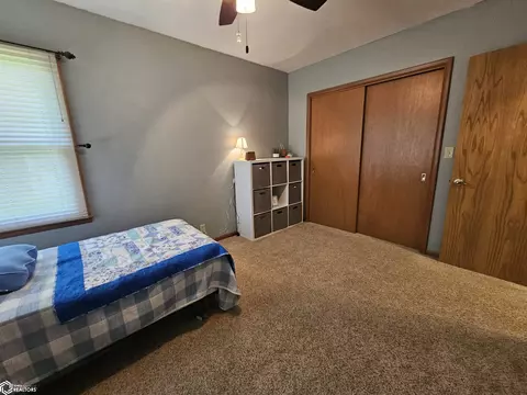 Bedroom - 1827 Crestview Dr, Carroll, IA 51401 photo 4 of 8