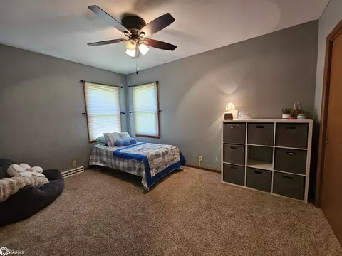 Bedroom - 1827 Crestview Dr, Carroll, IA 51401 photo 3 of 8