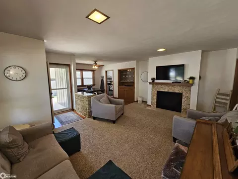 Living - 1827 Crestview Dr, Carroll, IA 51401 photo 1 of 4