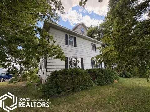 1030 250th St, Britt, IA 50423