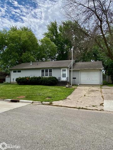 1105 8th Avenue Ct S, Clear Lake, IA 50428