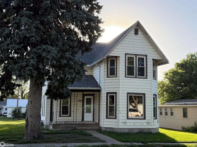 309 S School St, Dow City, IA 51528