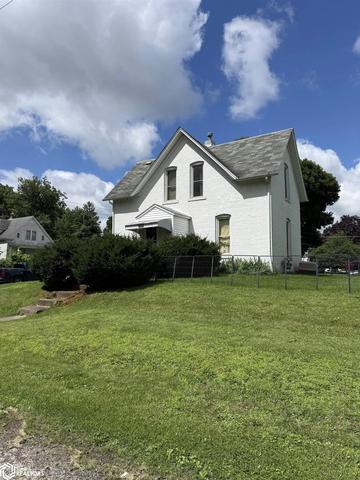 1433 S 6th St, Burlington, IA 52601