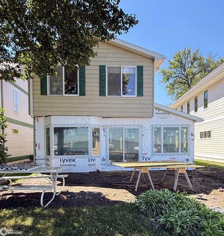 4044 240th St, Clear Lake, IA 50428