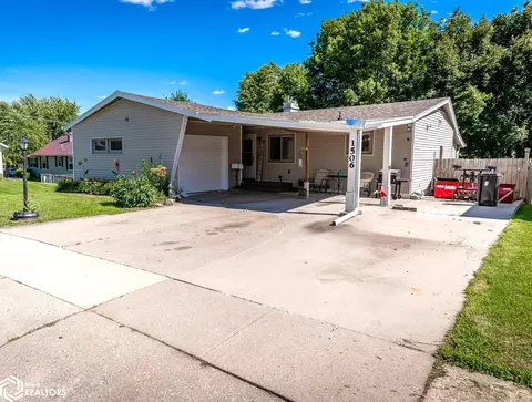 1506 Fremont St, Marshalltown, IA 50158