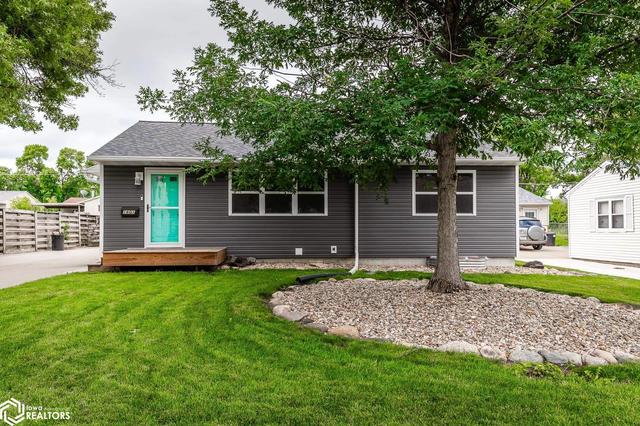 1601 Elder Dr, Marshalltown, IA 50158