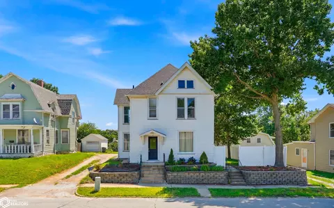 412 S Marshall St, Burlington, IA 52601