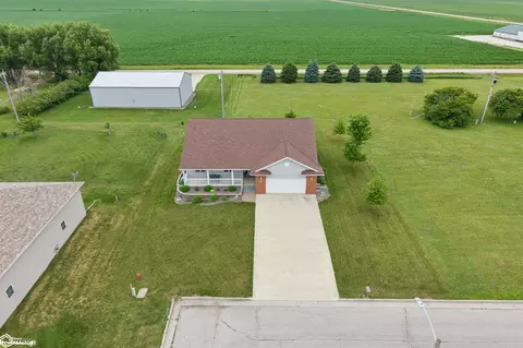 104 15th Ave S, Clarion, IA 50525