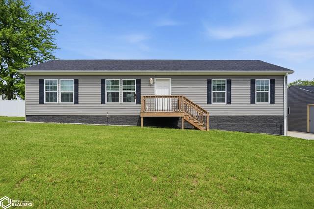 2521 Bill Bone Ln, Oskaloosa, IA 52577
