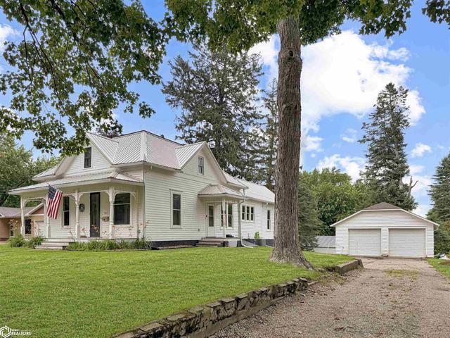 206 Vista St, Traer, IA 50675