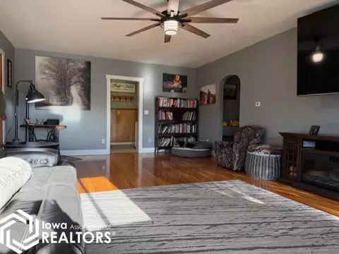 1006 S 18th St, Centerville, IA 52544 photo 3
