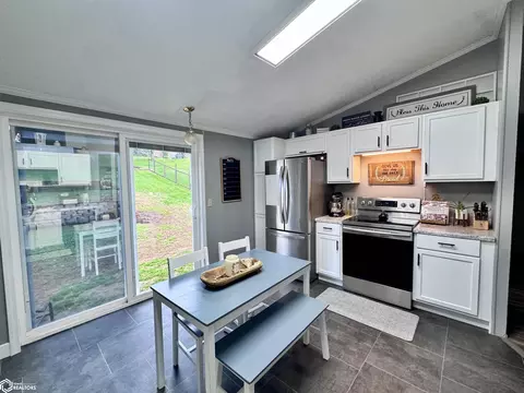 Kitchen - 8 Ohm St, Mapleton, IA 51034 photo 5 of 6
