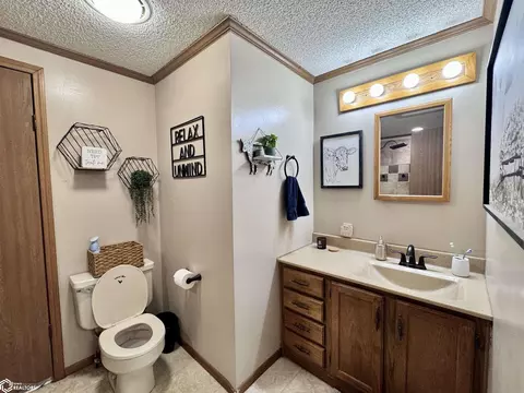 Bath - 8 Ohm St, Mapleton, IA 51034 photo 4 of 7