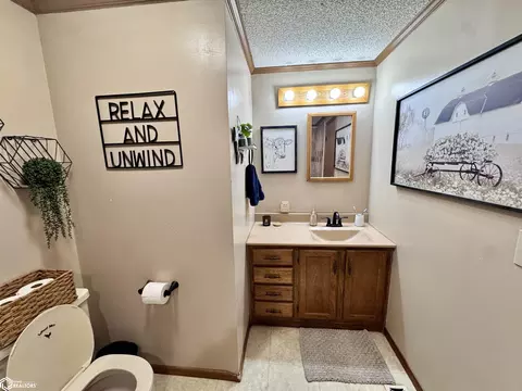 Bath - 8 Ohm St, Mapleton, IA 51034 photo 3 of 7